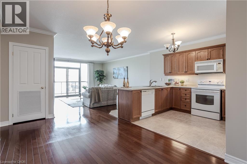 1998 Ironstone Drive Unit# 410, Burlington, Ontario  L7L 7P7 - Photo 6 - 40788914