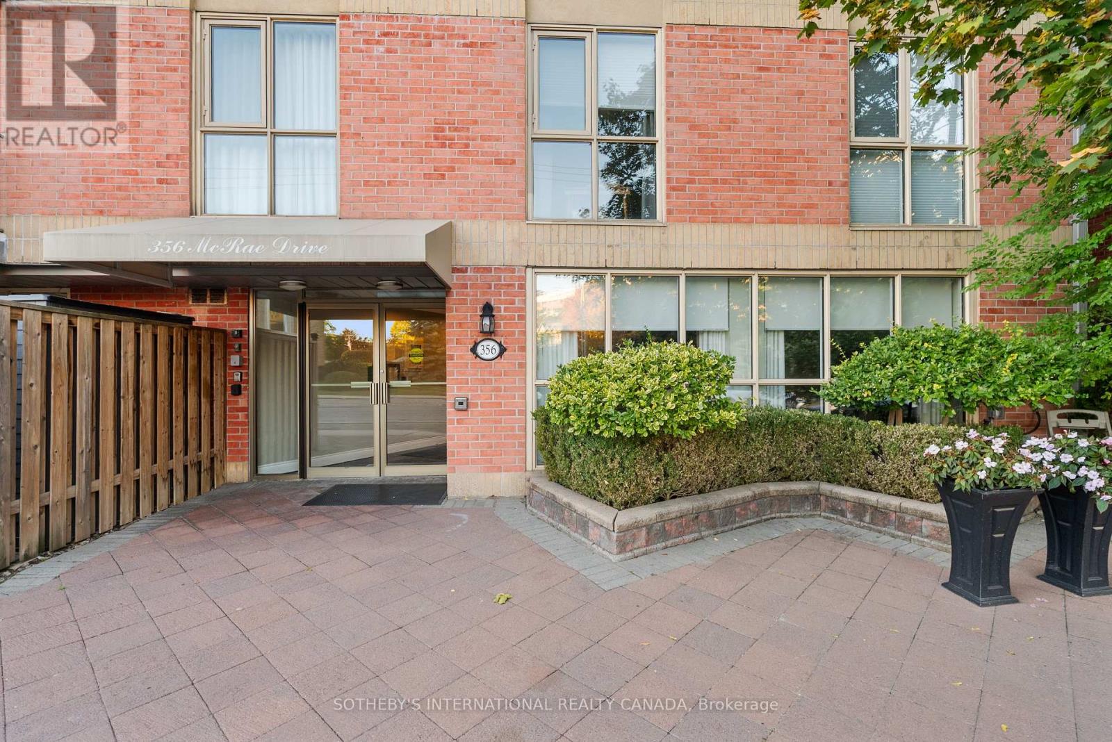 209 - 356 Mcrae Drive, Toronto, Ontario  M4G 4G4 - Photo 32 - C12556814