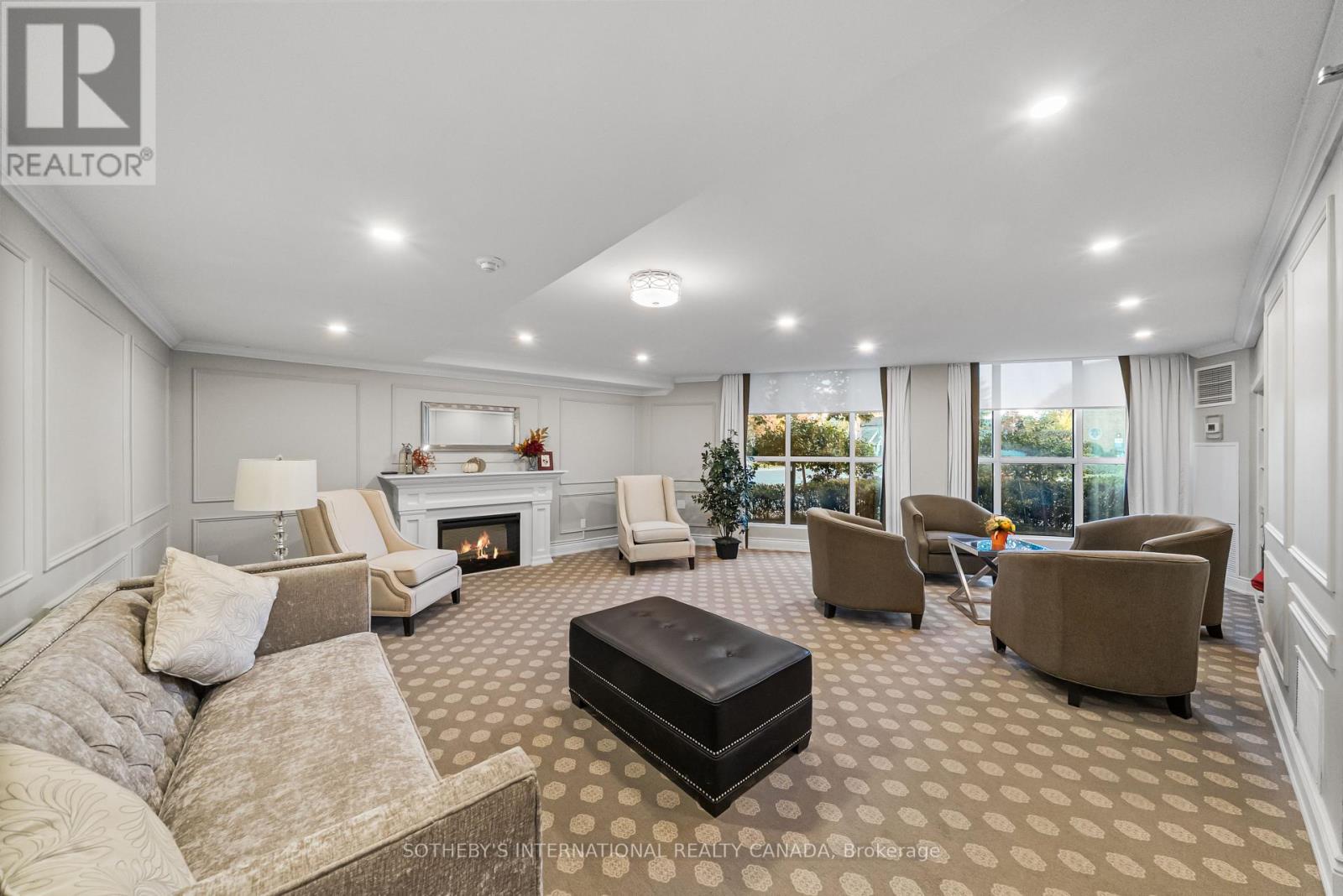 209 - 356 Mcrae Drive, Toronto, Ontario  M4G 4G4 - Photo 37 - C12556814