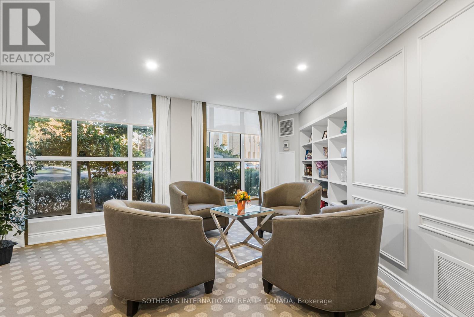 209 - 356 Mcrae Drive, Toronto, Ontario  M4G 4G4 - Photo 38 - C12556814