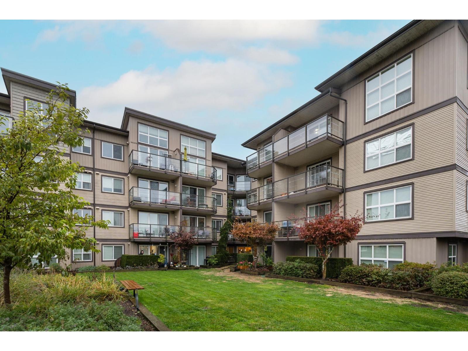 111 30525 CARDINAL AVENUE, Abbotsford, British Columbia