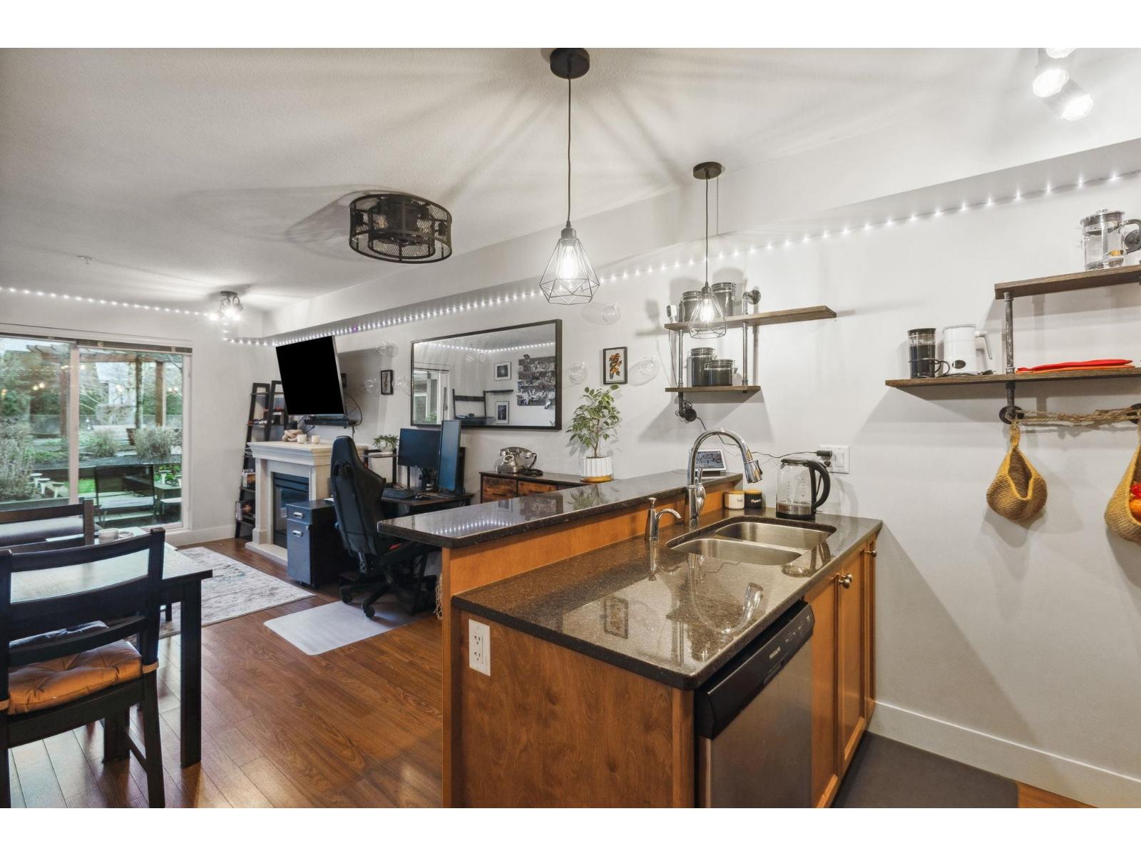 111 30525 Cardinal Avenue, Abbotsford, British Columbia  V2T 0A8 - Photo 5 - R3068405