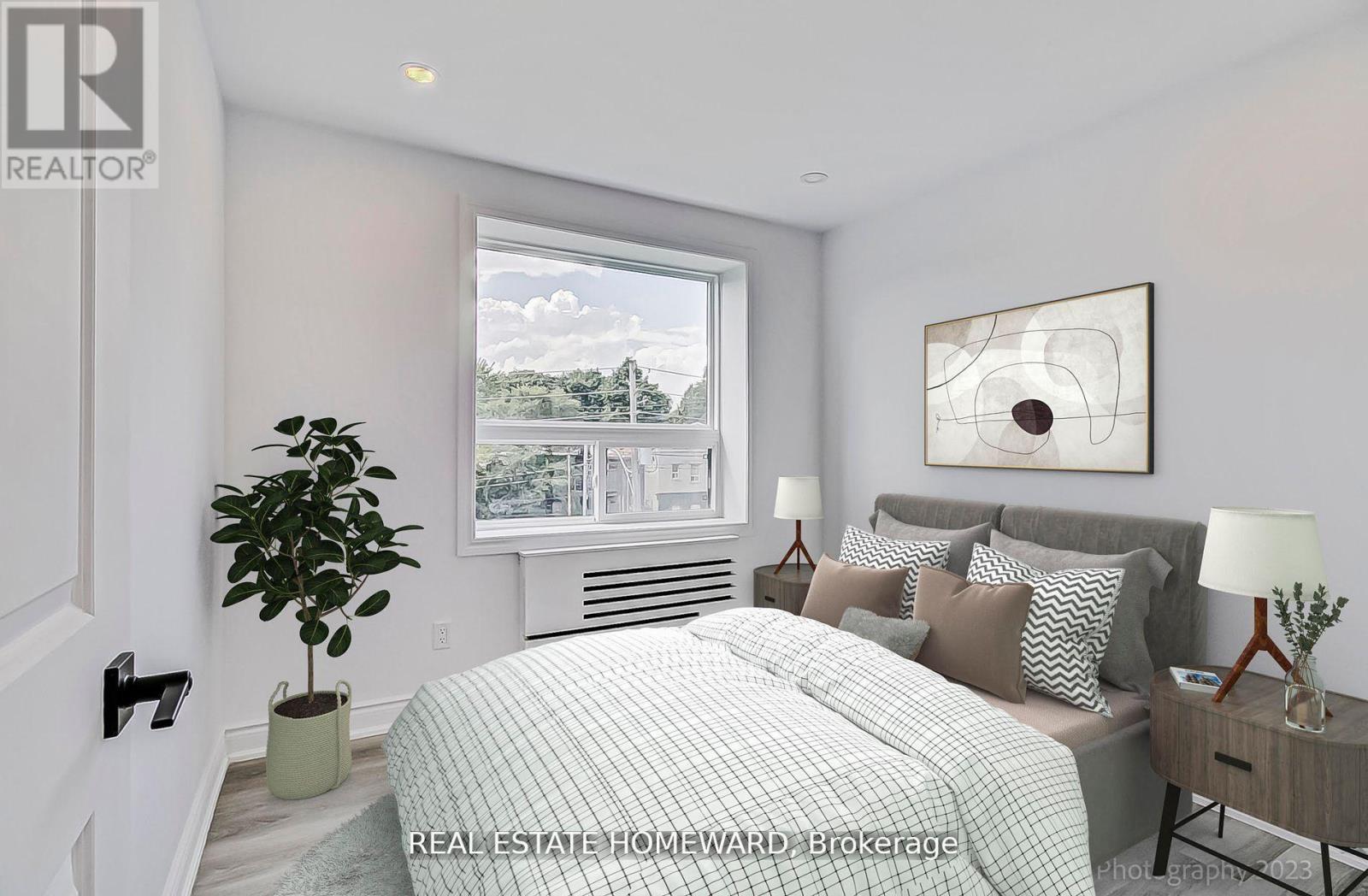 1 - 419 Woodbine Avenue, Toronto, Ontario  M4L 3P7 - Photo 3 - E12556808