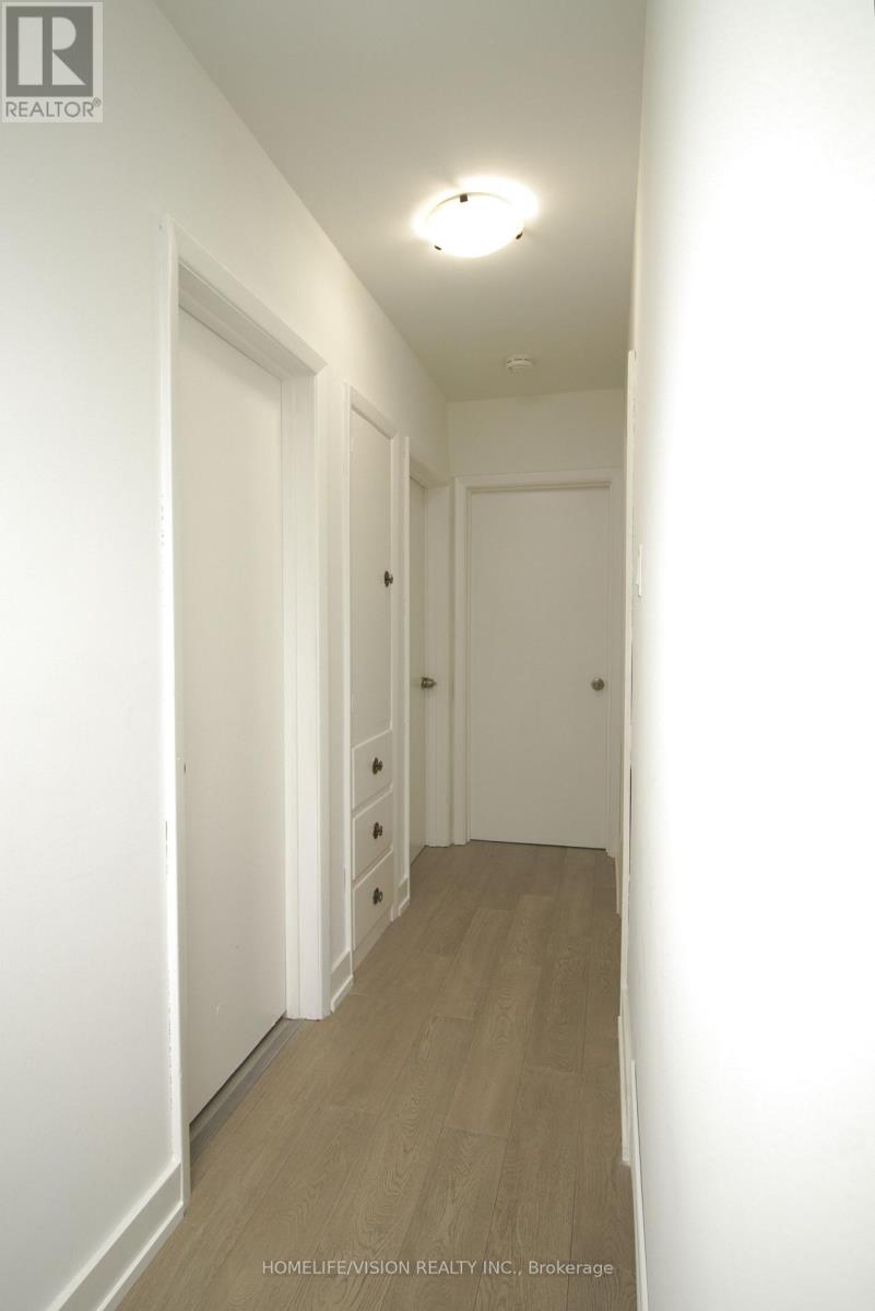 Main - 61 Lewiston Road, Toronto, Ontario  M1P 1X8 - Photo 4 - E12556834