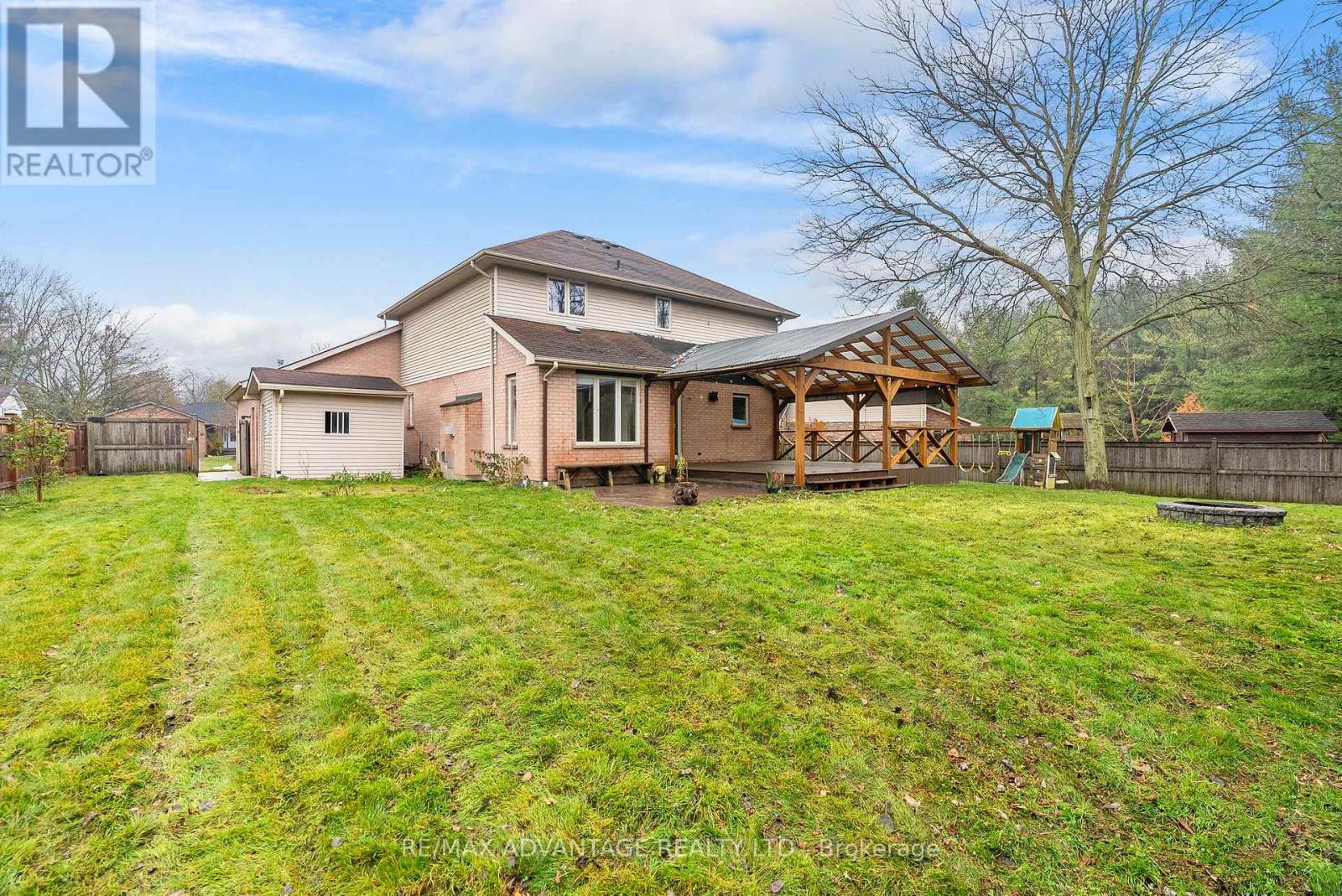 21 Village Gate Crescent, Thames Centre, Ontario  N0L 1G3 - Photo 43 - X12556940