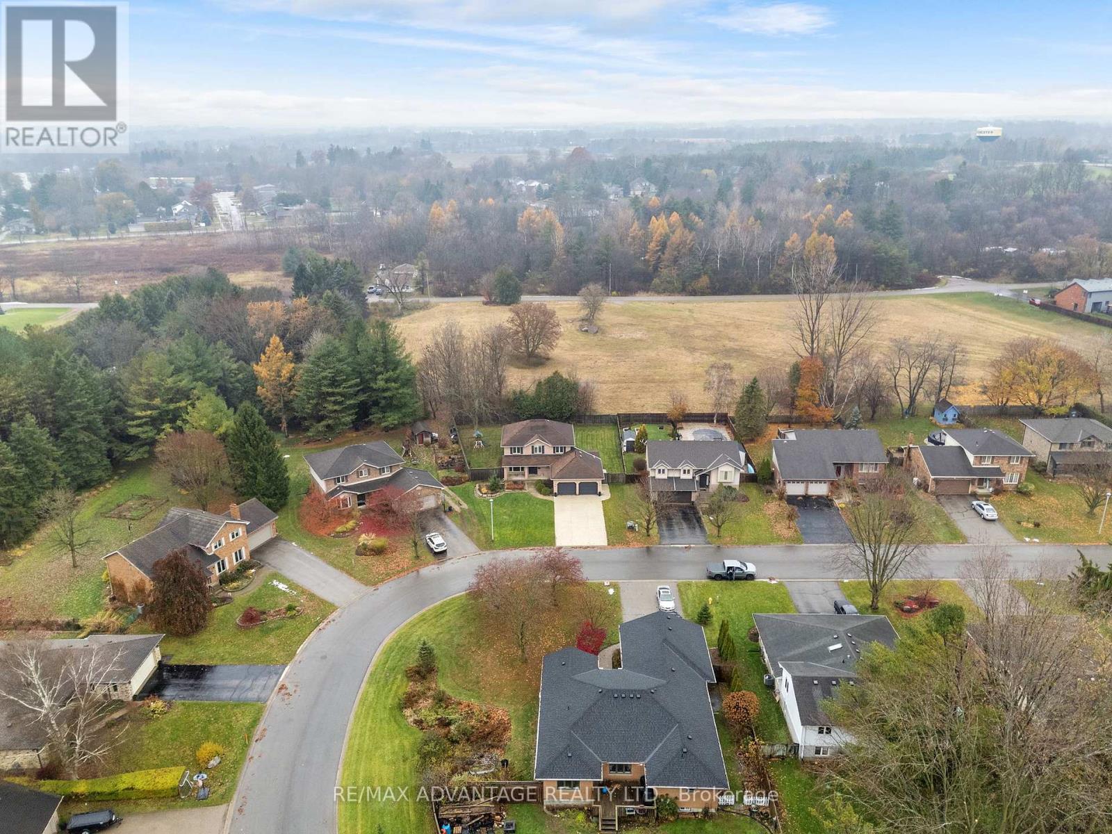 21 Village Gate Crescent, Thames Centre, Ontario  N0L 1G3 - Photo 47 - X12556940