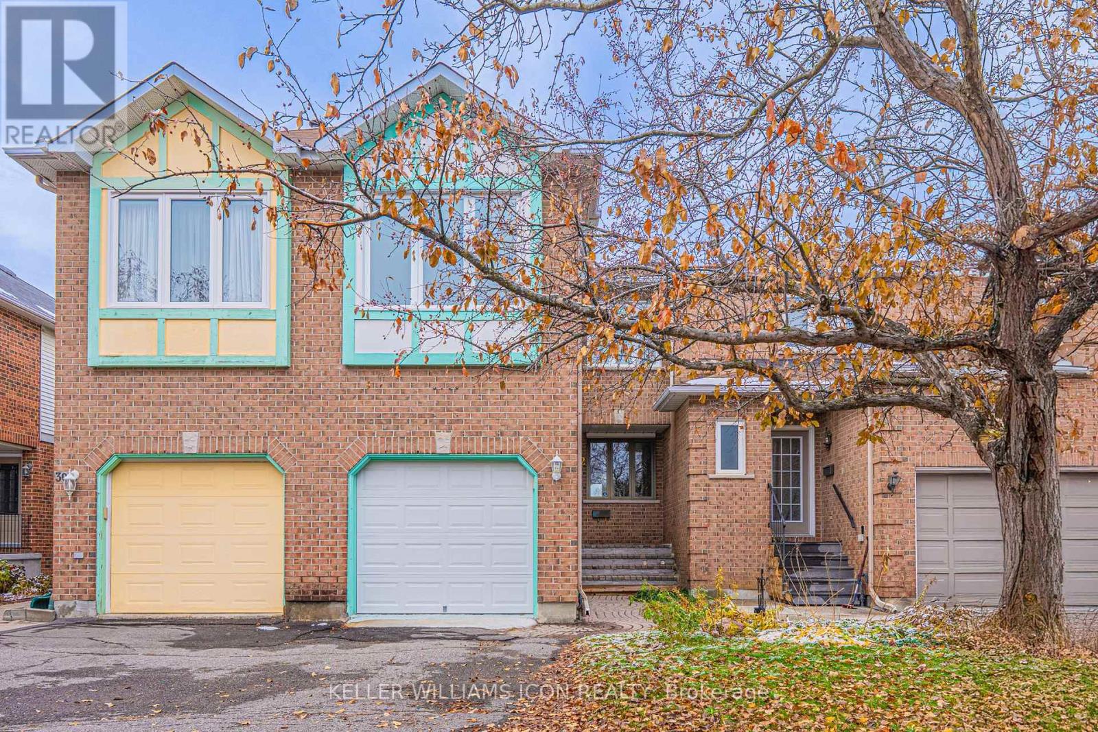 32 ASHPARK CRESCENT, Ottawa, Ontario