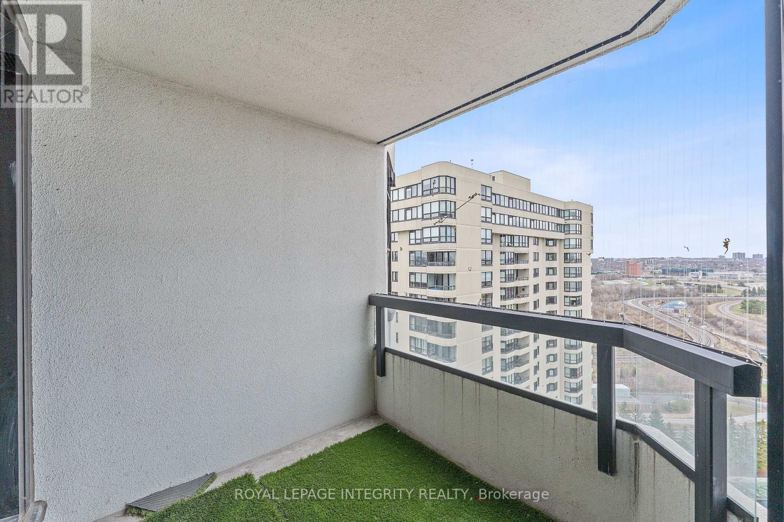 2303 - 1510 Riverside Drive, Ottawa, Ontario K1G 4X5 - Photo 23 - X12556938