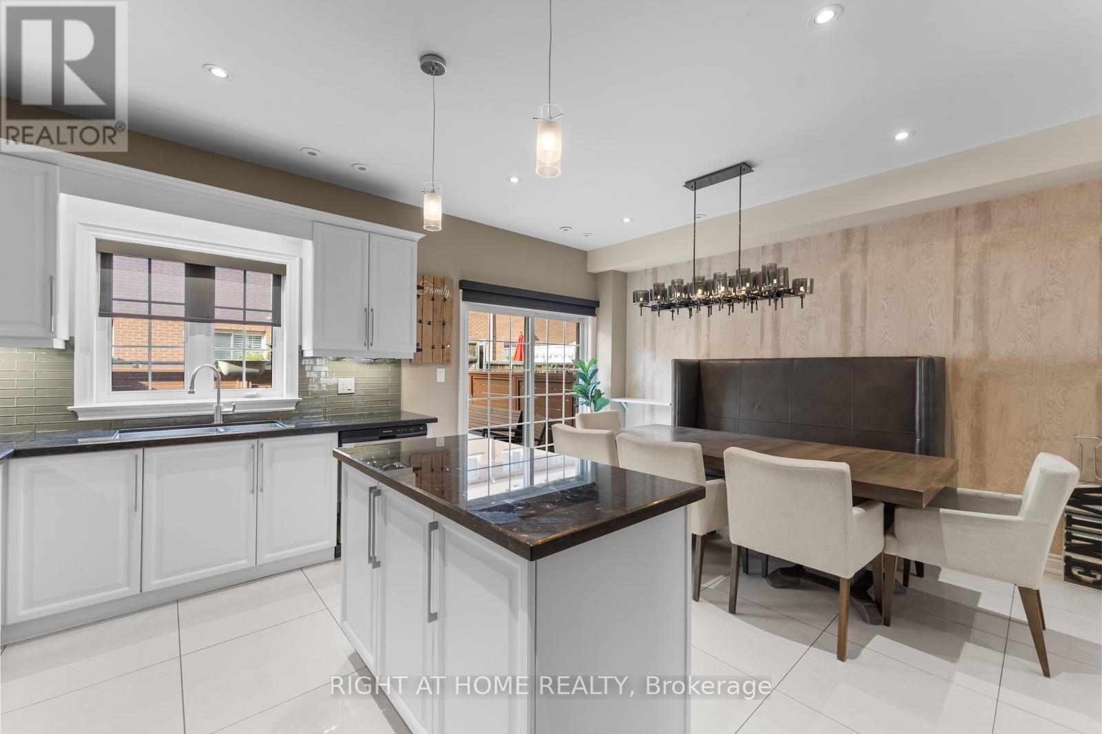 18 Isaac Devins Avenue, Vaughan, Ontario  L4L 0A4 - Photo 14 - N12556820