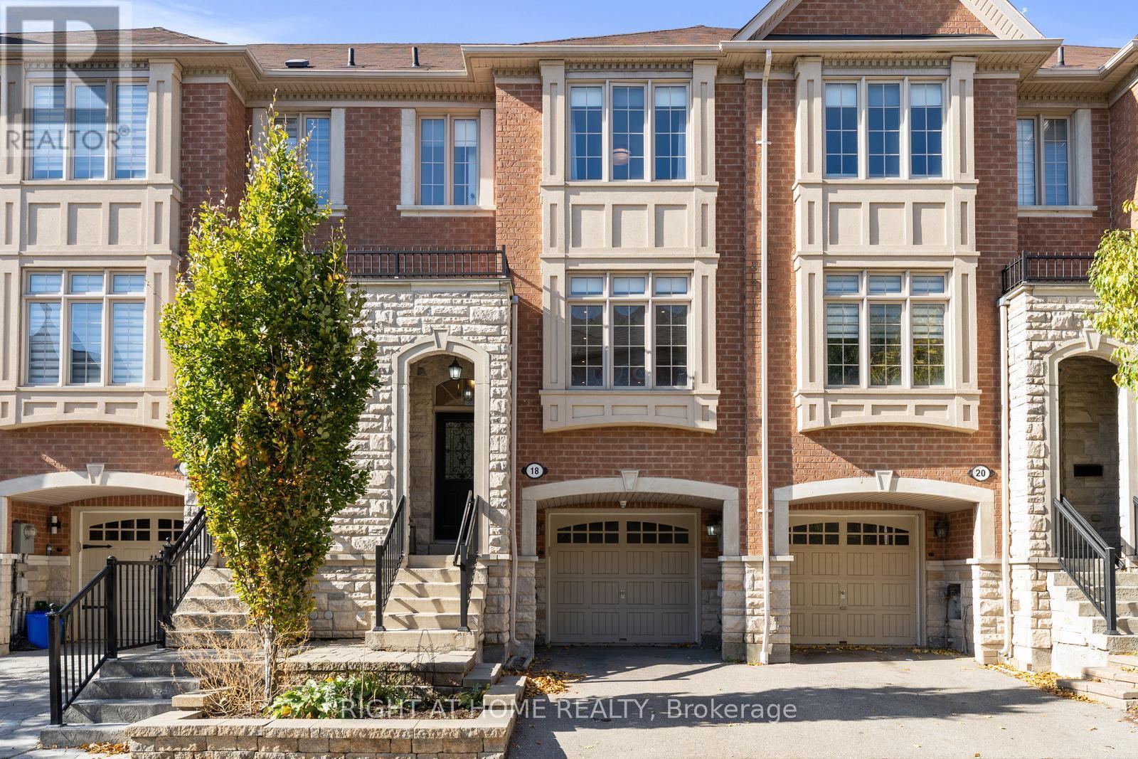 18 Isaac Devins Avenue, Vaughan, Ontario  L4L 0A4 - Photo 2 - N12556820