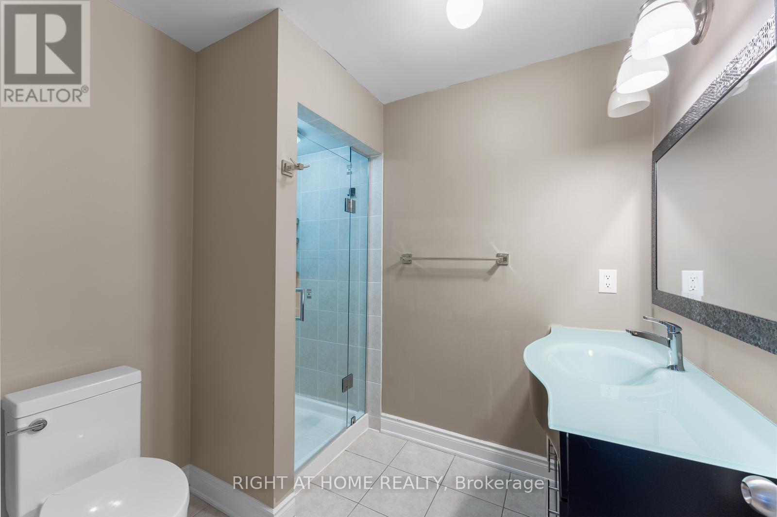 18 Isaac Devins Avenue, Vaughan, Ontario  L4L 0A4 - Photo 25 - N12556820