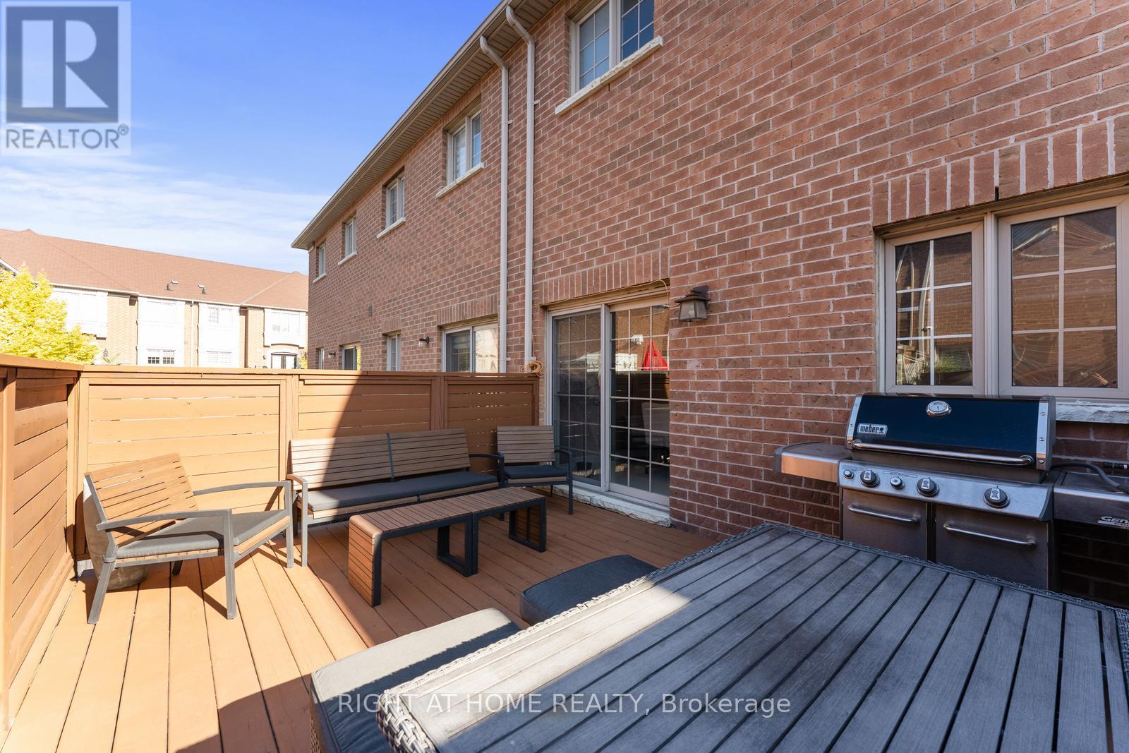 18 Isaac Devins Avenue, Vaughan, Ontario  L4L 0A4 - Photo 35 - N12556820