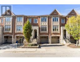 18 ISAAC DEVINS AVENUE, Vaughan, Ontario