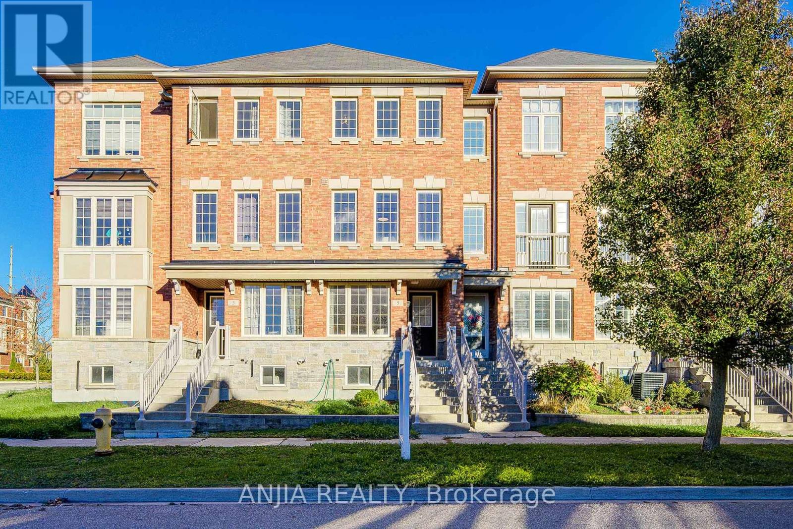 5 VALLIERE DRIVE, Markham, Ontario