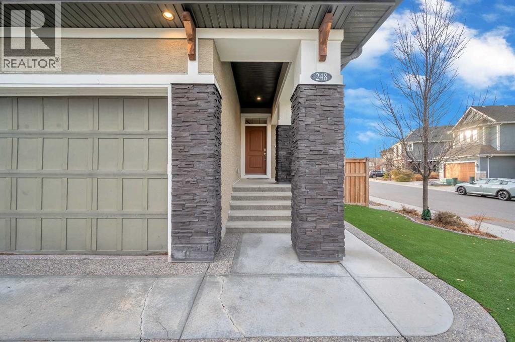 248 Marquis Landing Se, Calgary, Alberta  T3M 2H3 - Photo 3 - A2269780