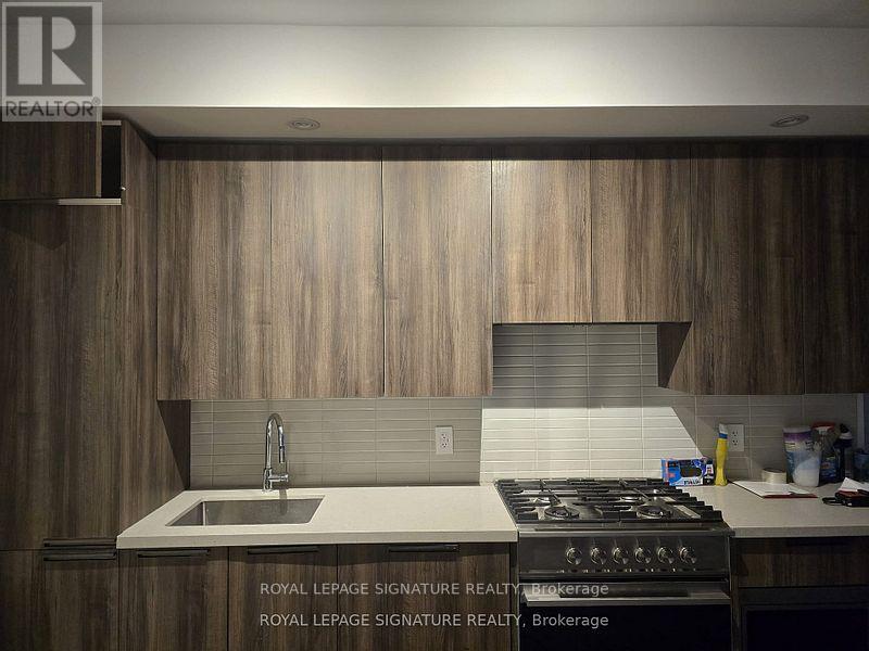 607 - 160 Kingsway Crescent, Toronto, Ontario  M8V 2V3 - Photo 2 - W12556786