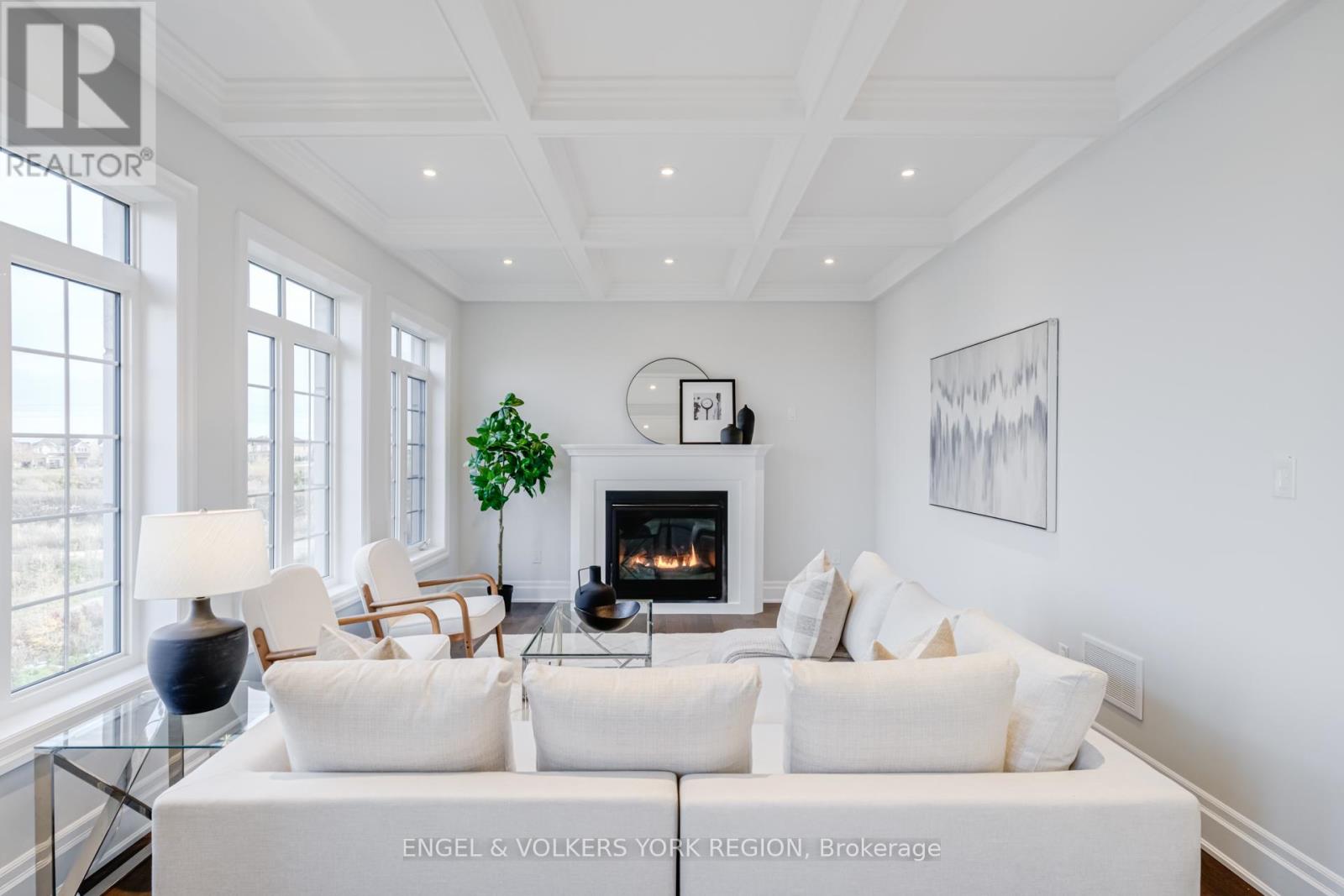 10 Keyworth Crescent, Brampton, Ontario  L6R 4G3 - Photo 14 - W12556800