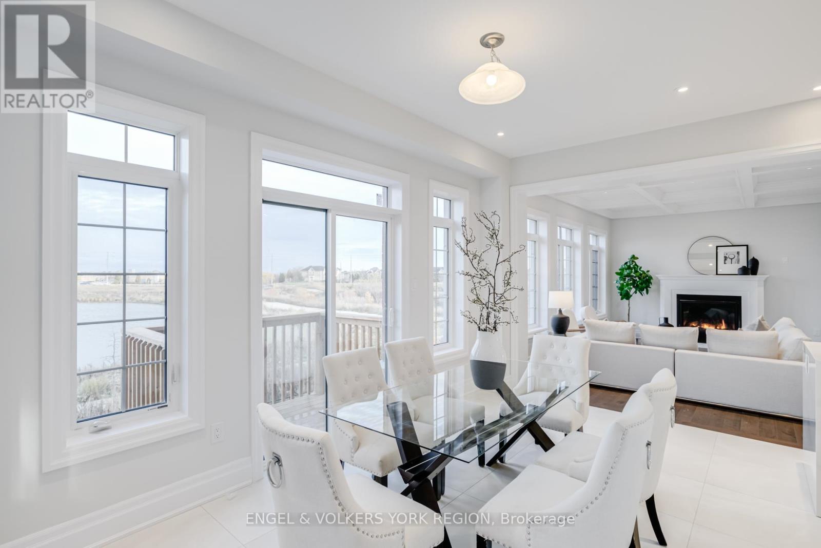 10 Keyworth Crescent, Brampton, Ontario  L6R 4G3 - Photo 19 - W12556800