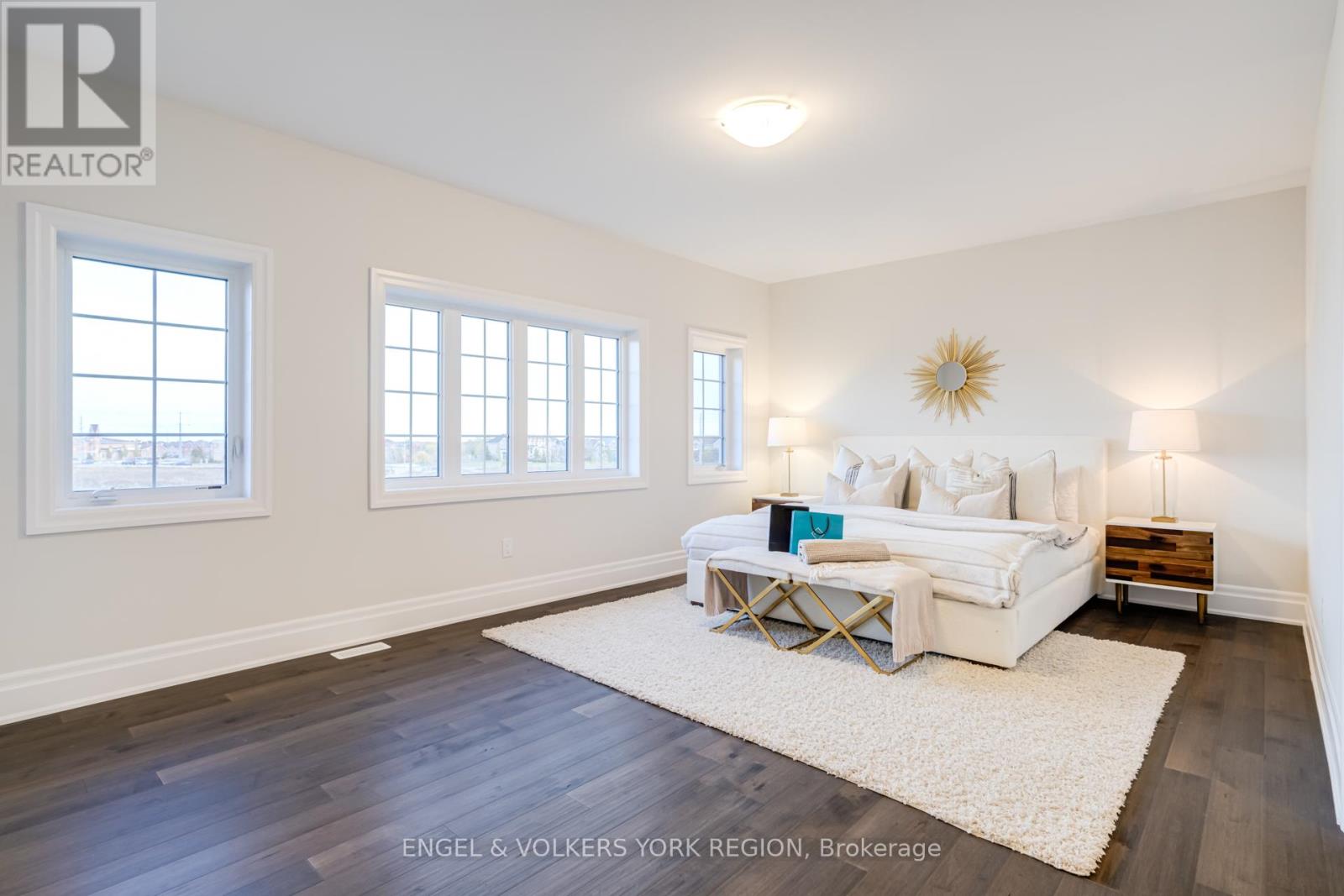 10 Keyworth Crescent, Brampton, Ontario  L6R 4G3 - Photo 23 - W12556800