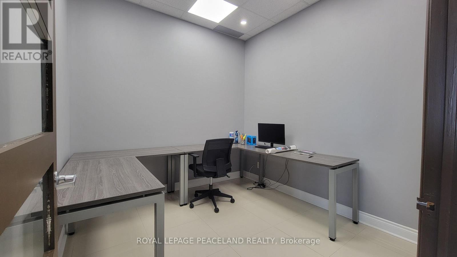 407 - 218 Export Boulevard, Mississauga, Ontario  L5S 1Y4 - Photo 11 - W12556806