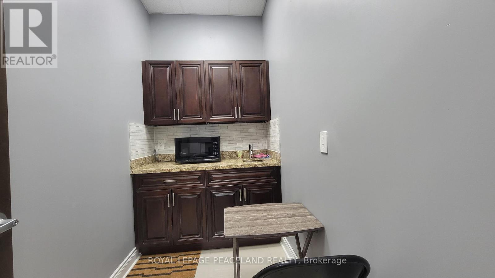 407 - 218 Export Boulevard, Mississauga, Ontario  L5S 1Y4 - Photo 14 - W12556806