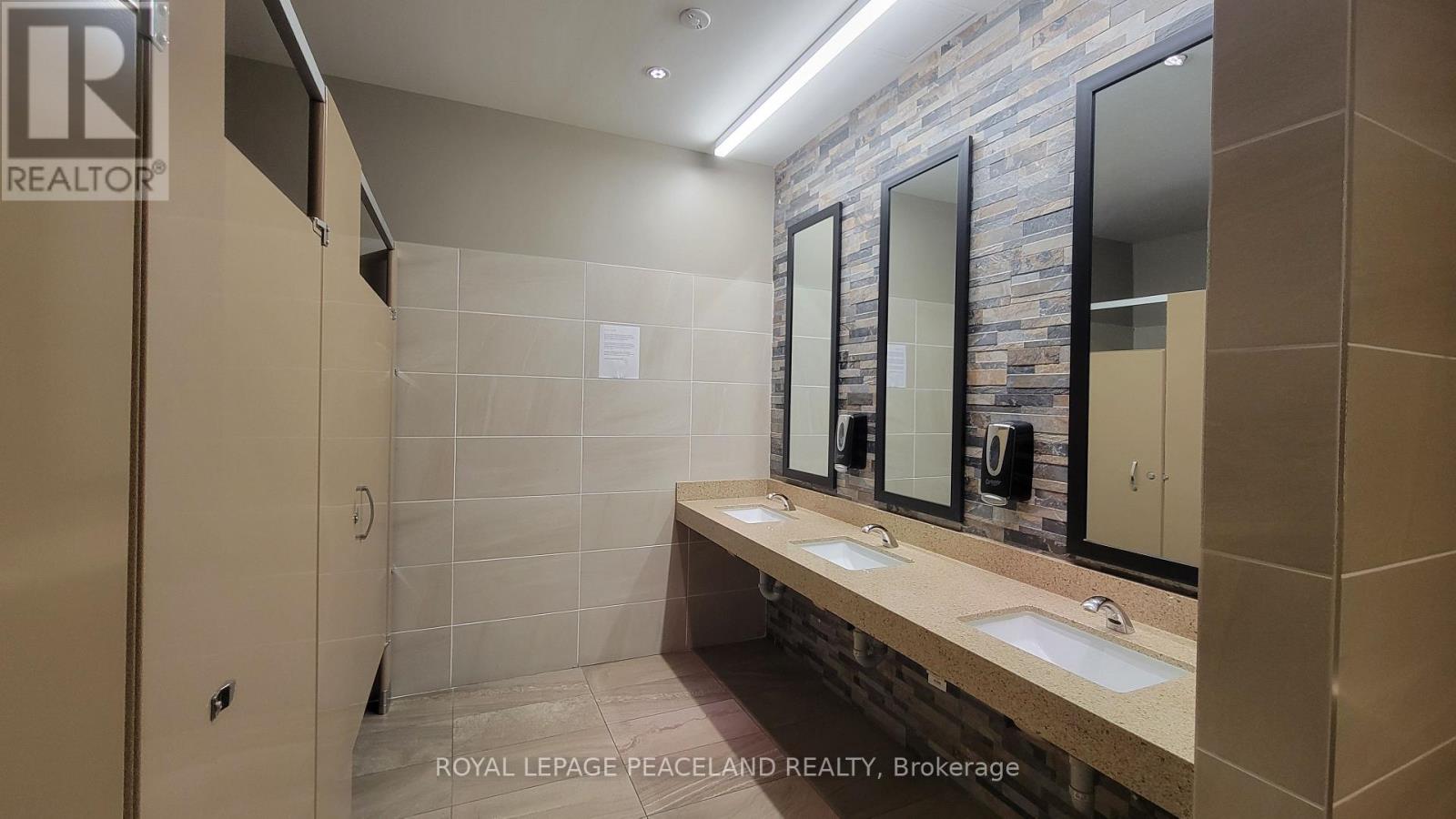 407 - 218 Export Boulevard, Mississauga, Ontario  L5S 1Y4 - Photo 16 - W12556806