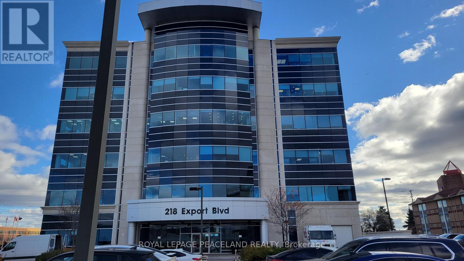 407 - 218 Export Boulevard, Mississauga, Ontario  L5S 1Y4 - Photo 3 - W12556806