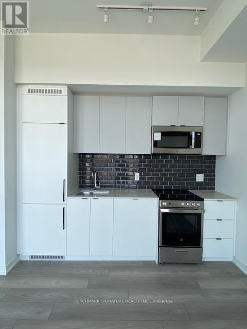 1125 - 285 DUFFERIN STREET, Toronto, Ontario