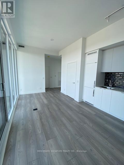 1125 - 285 Dufferin Street, Toronto, Ontario  M6K 0J2 - Photo 2 - W12556810