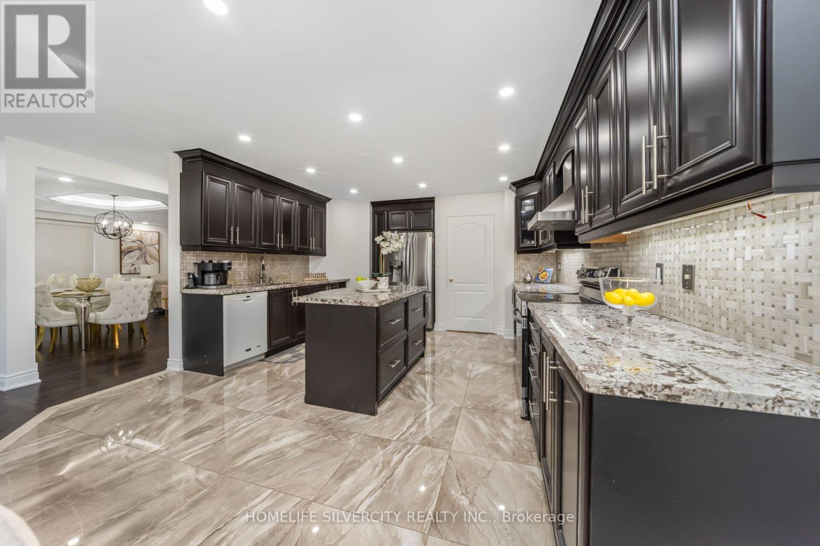 42 Avalanche Crescent, Brampton, Ontario  L6P 1M5 - Photo 14 - W12556822