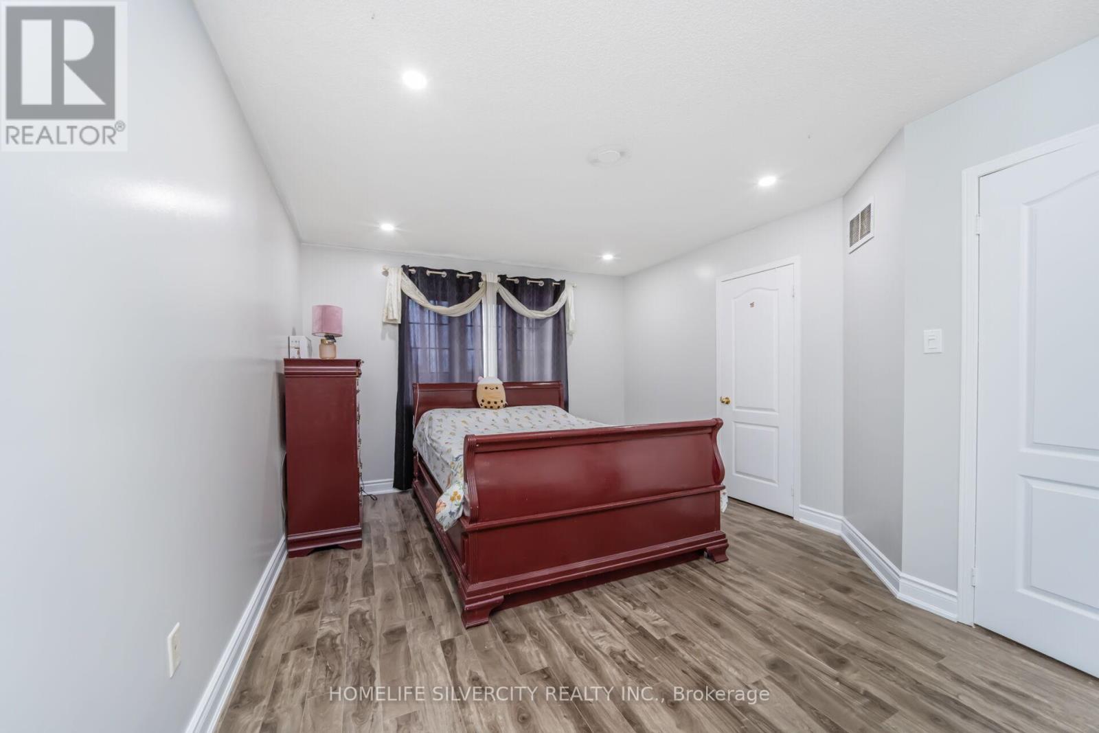 42 Avalanche Crescent, Brampton, Ontario  L6P 1M5 - Photo 33 - W12556822