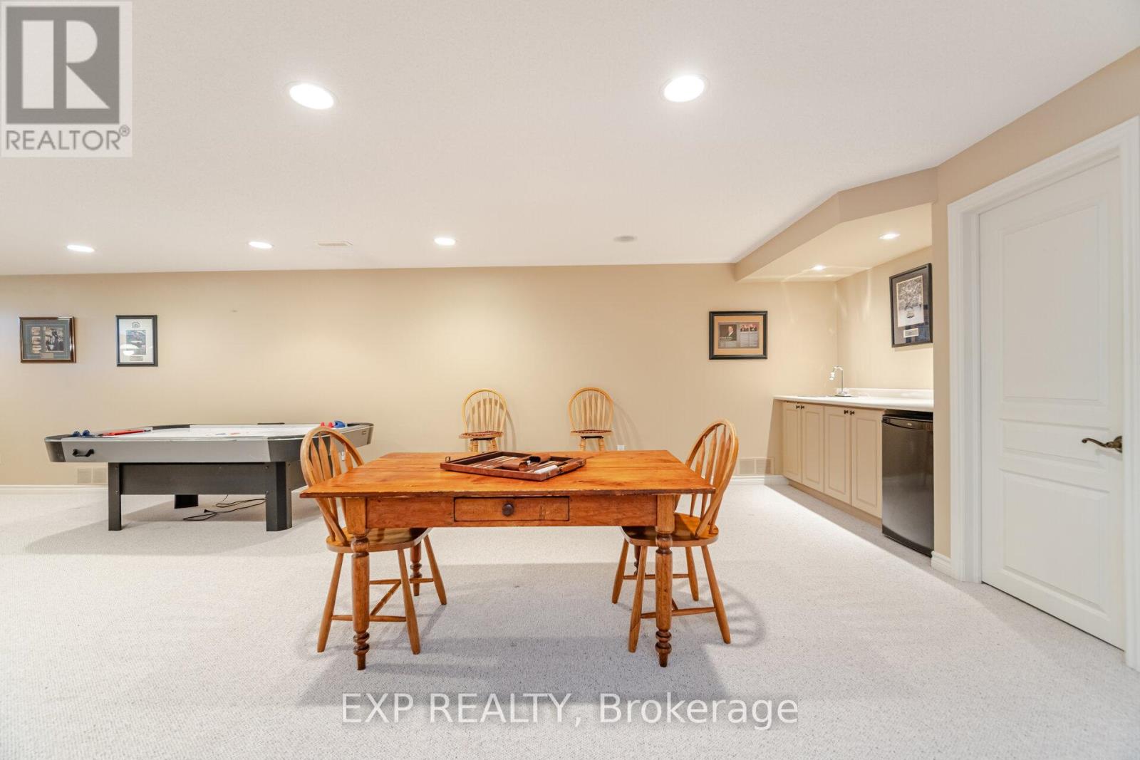 37 Links Lane, Brampton, Ontario  L6Y 5H2 - Photo 31 - W12556824