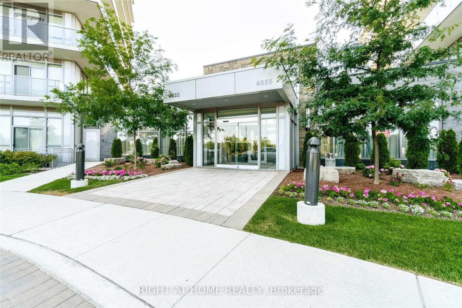 1005 - 4655 Glen Erin Drive, Mississauga, Ontario  L5M 0Z1 - Photo 2 - W12556828