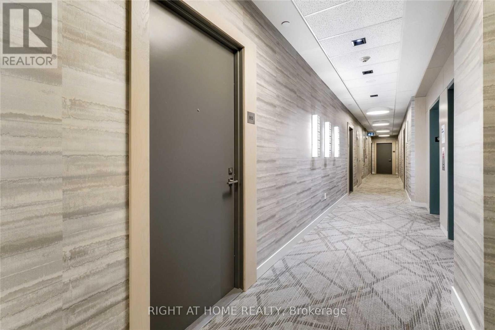 1005 - 4655 Glen Erin Drive, Mississauga, Ontario  L5M 0Z1 - Photo 3 - W12556828