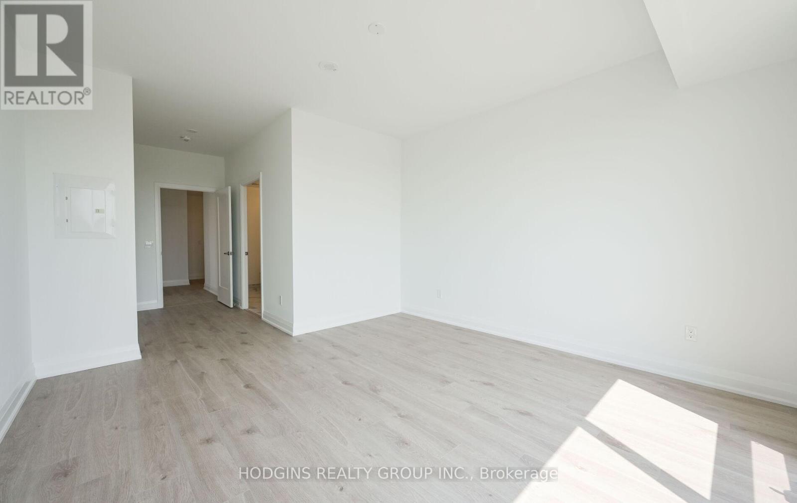 609 - 1035 Southdown Road, Mississauga, Ontario  L5J 0A2 - Photo 11 - W12556830