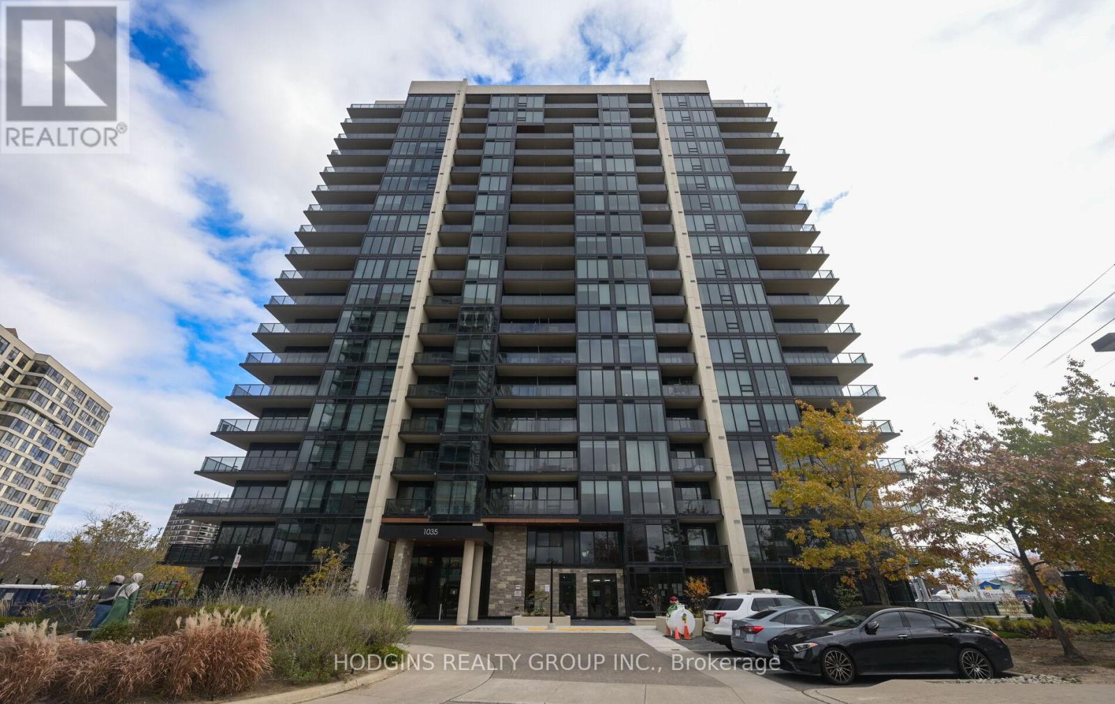 609 - 1035 Southdown Road, Mississauga, Ontario  L5J 0A2 - Photo 2 - W12556830