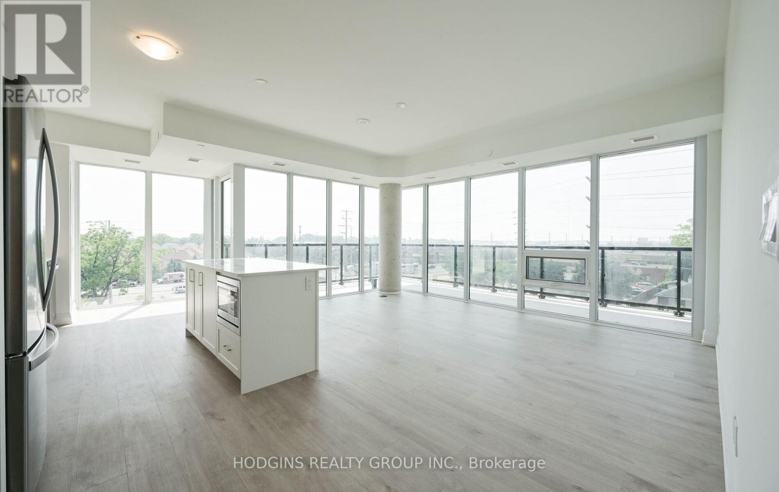 609 - 1035 Southdown Road, Mississauga, Ontario  L5J 0A2 - Photo 5 - W12556830