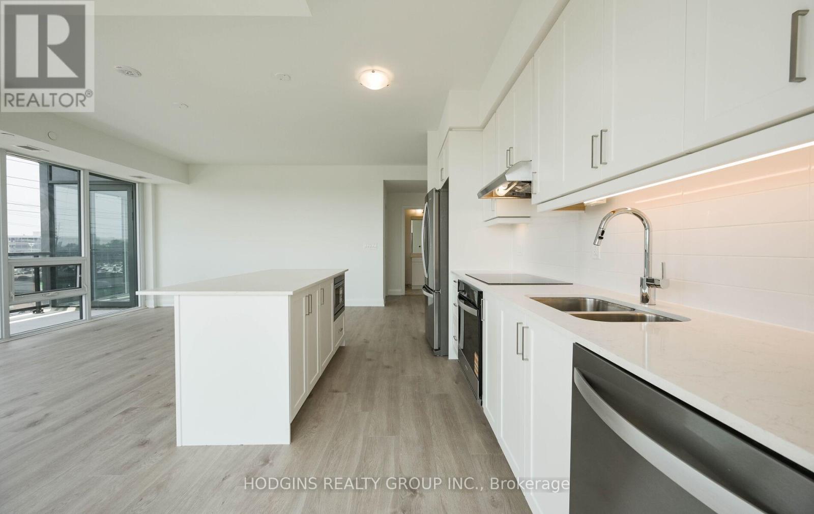 609 - 1035 Southdown Road, Mississauga, Ontario  L5J 0A2 - Photo 8 - W12556830