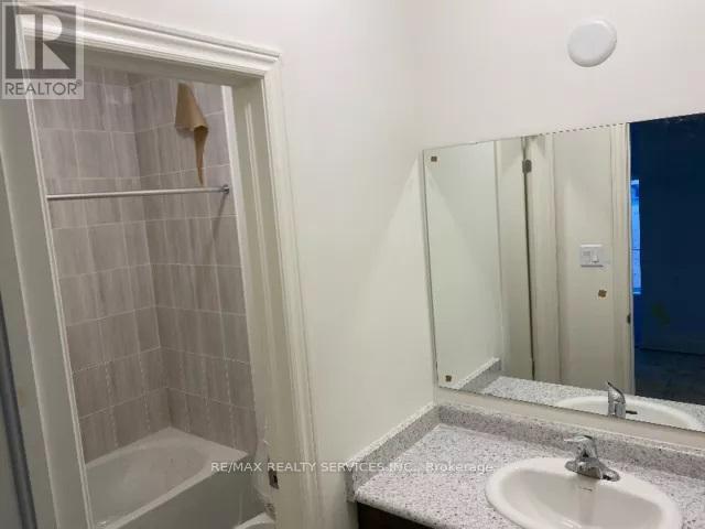 20 Truffle Court, Brampton, Ontario  L7A 5A6 - Photo 8 - W12556832