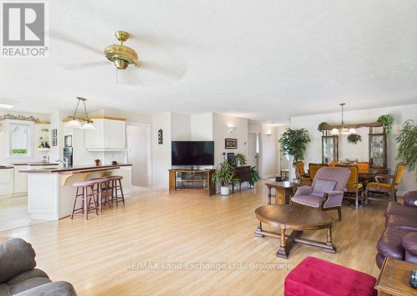 119 Seneca Street, Huron-Kinloss, Ontario  N2Z 2X3 - Photo 7 - X12556936