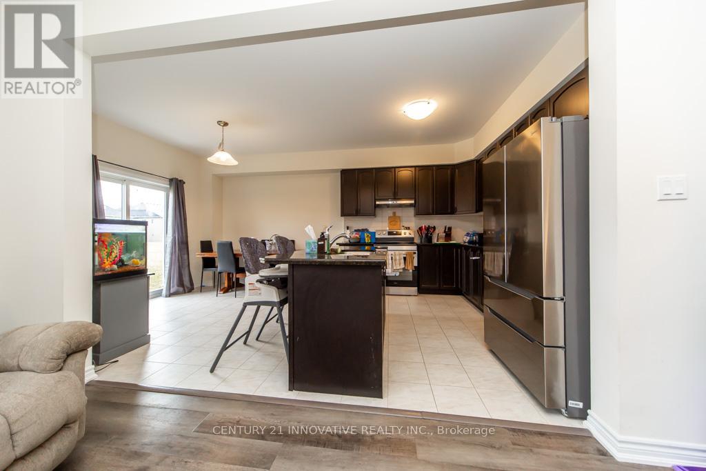 260 Beechwood Forest Lane, Gravenhurst, Ontario  P1P 1A7 - Photo 13 - X12556792