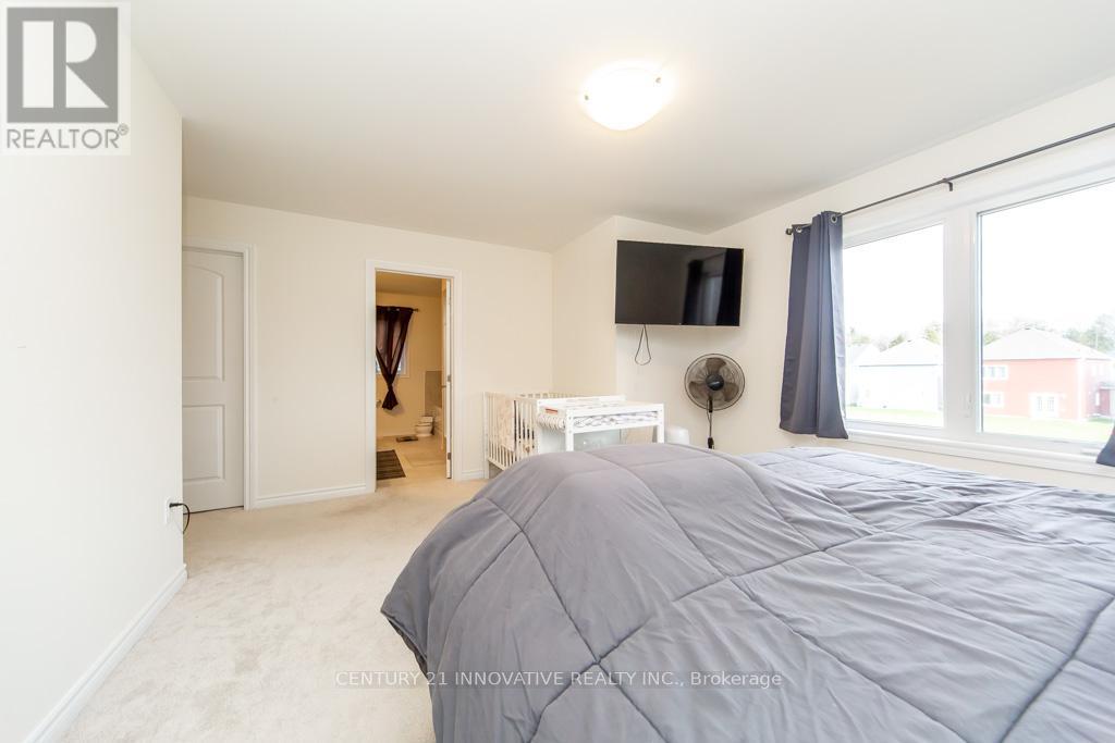 260 Beechwood Forest Lane, Gravenhurst, Ontario  P1P 1A7 - Photo 27 - X12556792