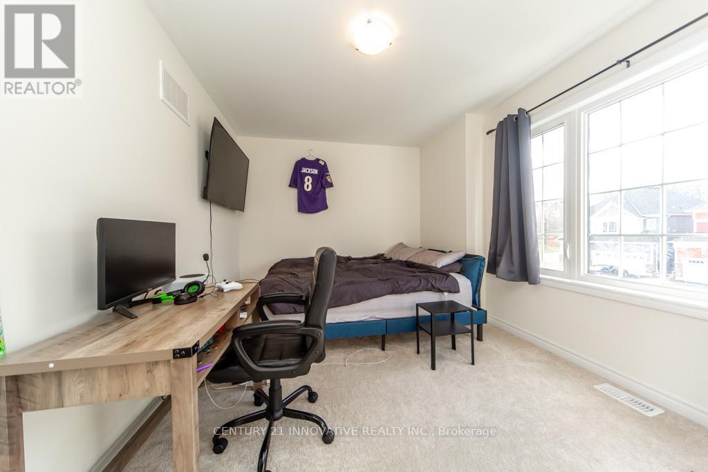 260 Beechwood Forest Lane, Gravenhurst, Ontario  P1P 1A7 - Photo 31 - X12556792