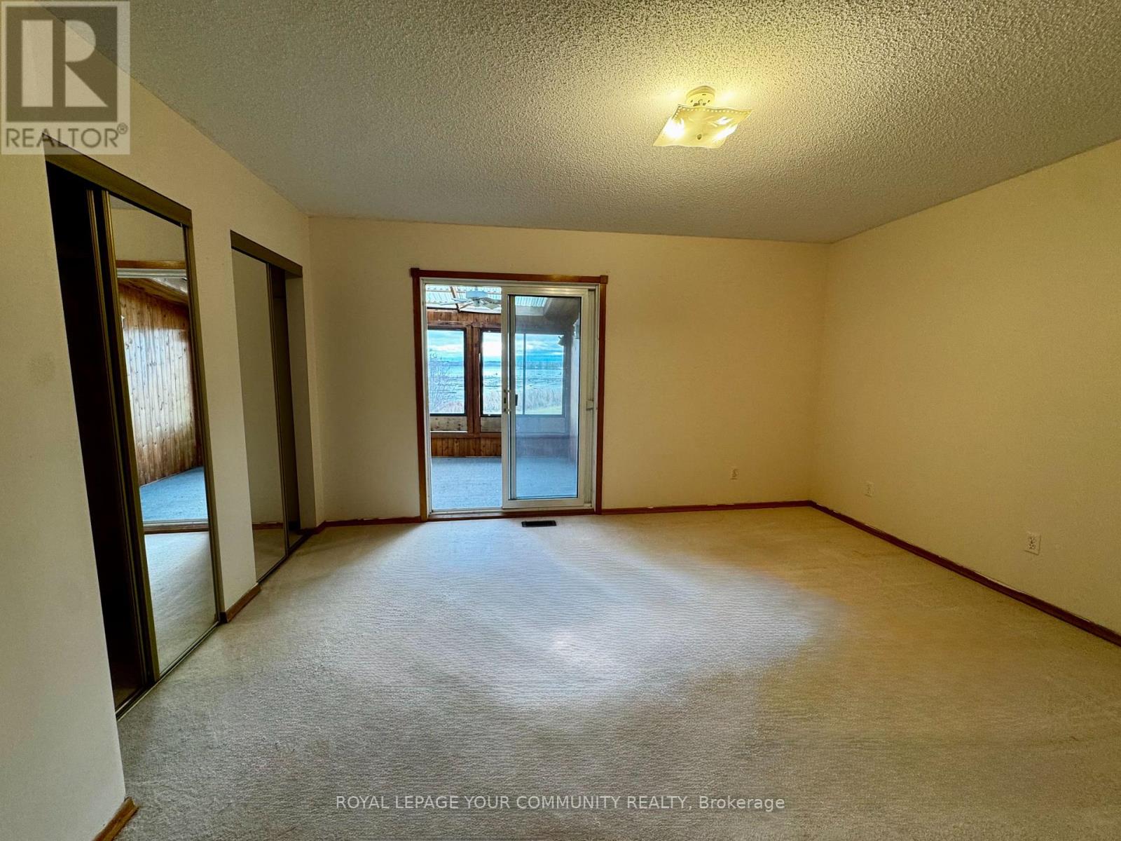 586 Rohallion Road, Kawartha Lakes, Ontario  L0K 1B0 - Photo 11 - X12556812