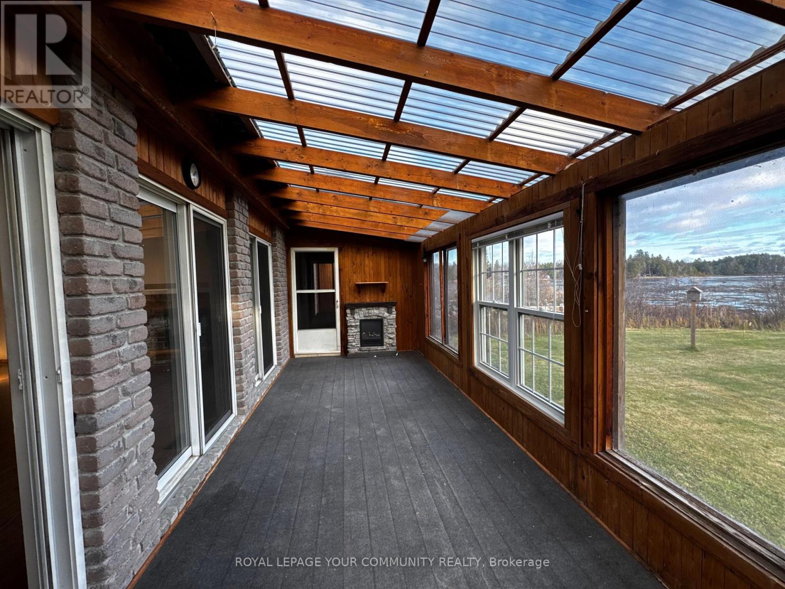 586 Rohallion Road, Kawartha Lakes, Ontario  L0K 1B0 - Photo 6 - X12556812