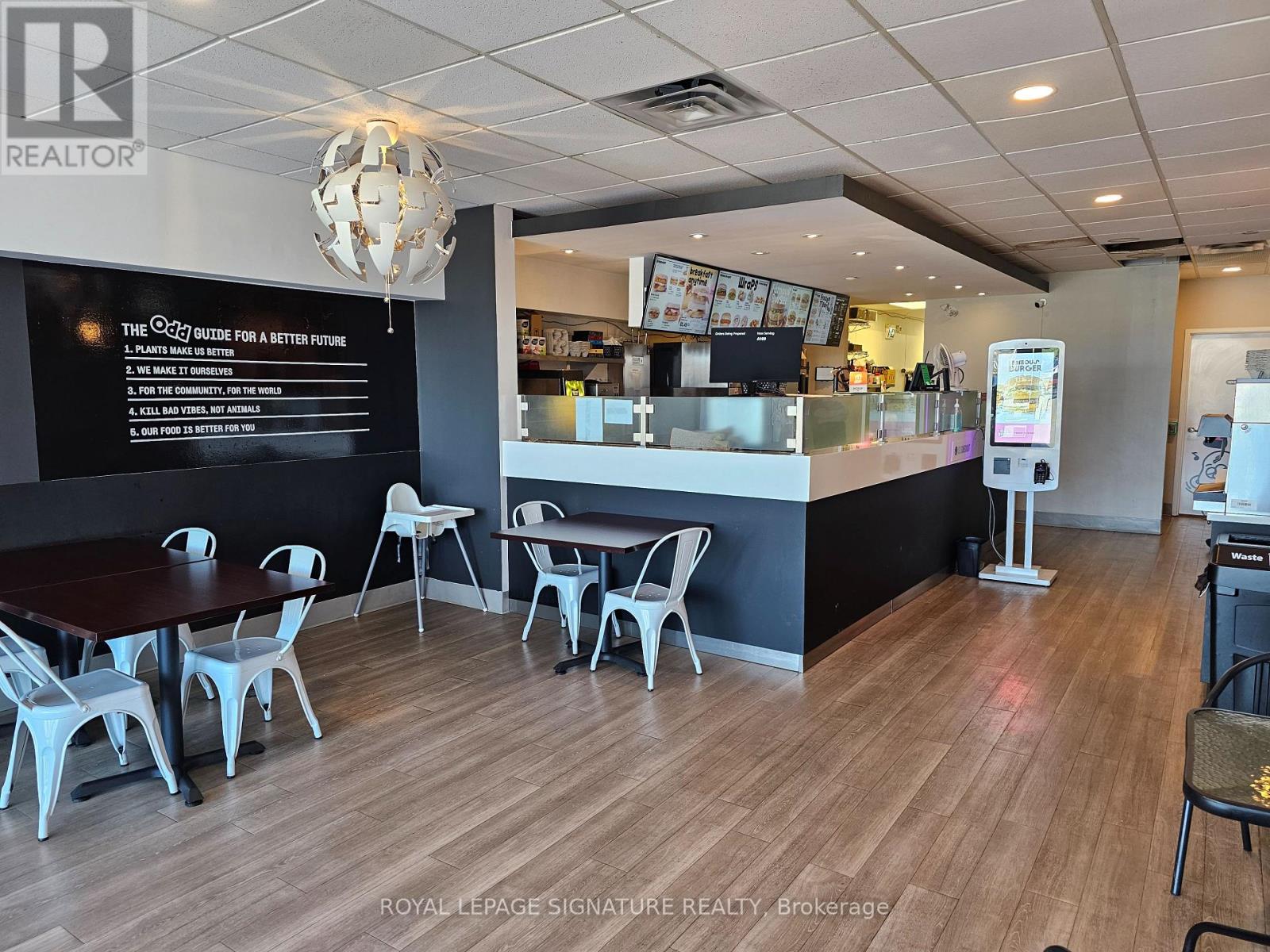 13458 TECUMSEH ROAD E, Windsor, Ontario