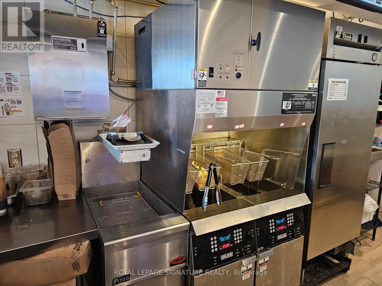 13458 Tecumseh Road E, Windsor, Ontario  N8N 3N7 - Photo 10 - X12556840