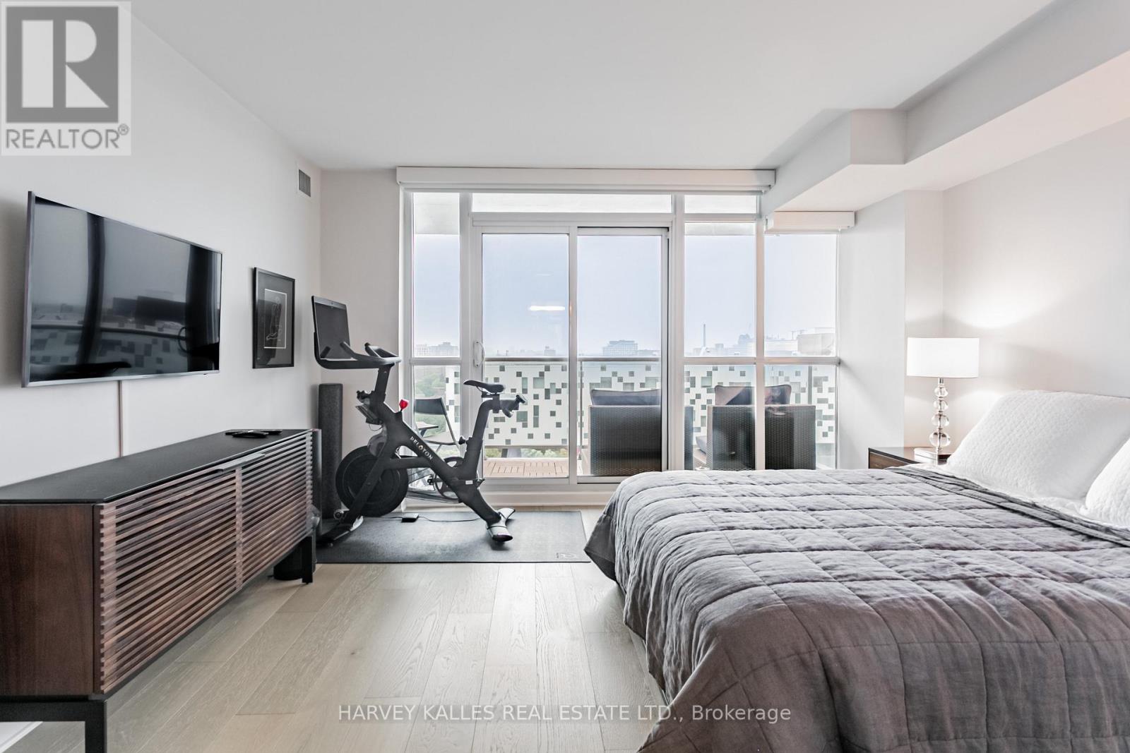 1610 - 96 St Patrick Street, Toronto, Ontario  M5T 1V2 - Photo 11 - C12556874