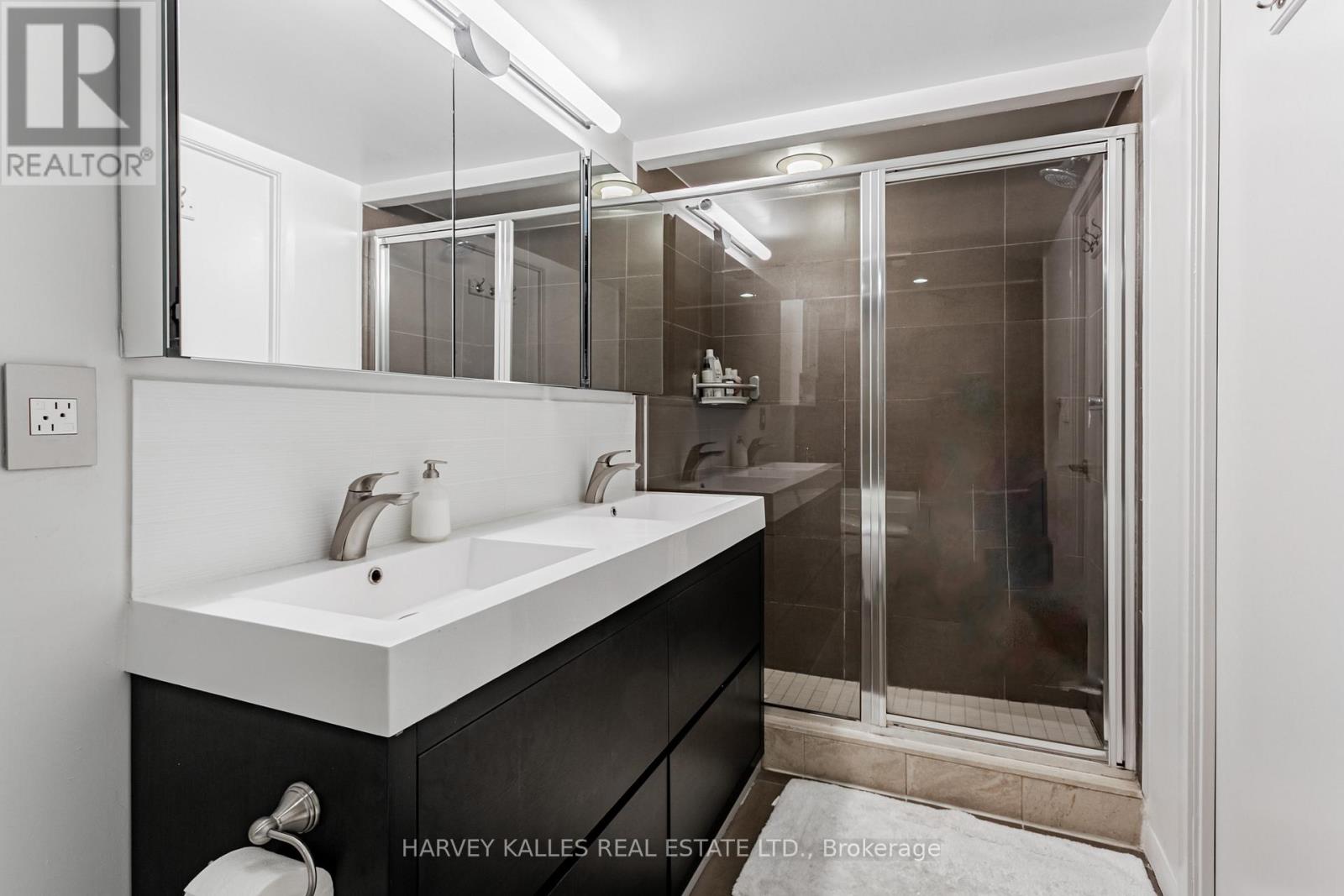 1610 - 96 St Patrick Street, Toronto, Ontario  M5T 1V2 - Photo 13 - C12556874