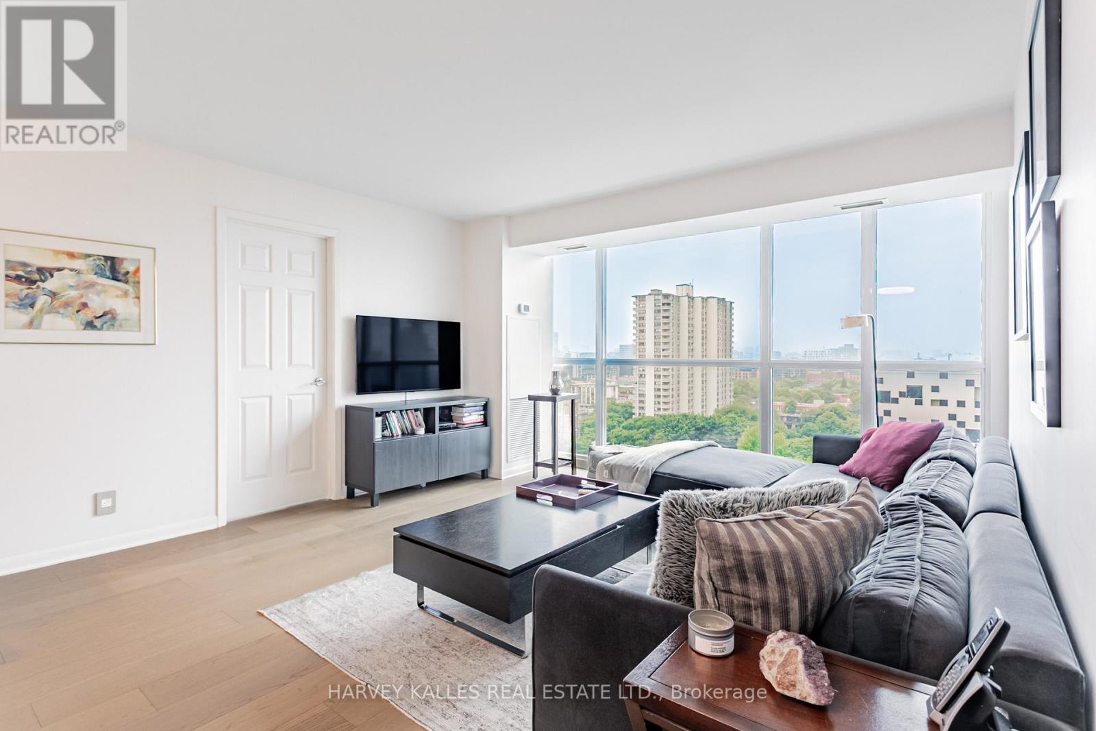 1610 - 96 St Patrick Street, Toronto, Ontario  M5T 1V2 - Photo 3 - C12556874